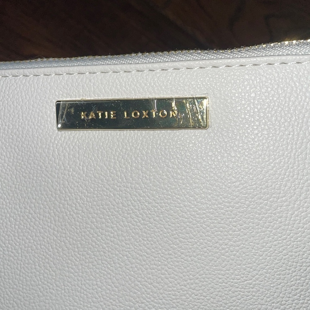 Katie Loxton White Pebbled Leather Make Up Pouch - Picture 2 of 5